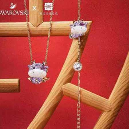 大牌珠寶飾品Swarovski 萌趣小金牛 本命年 鎖骨項鏈